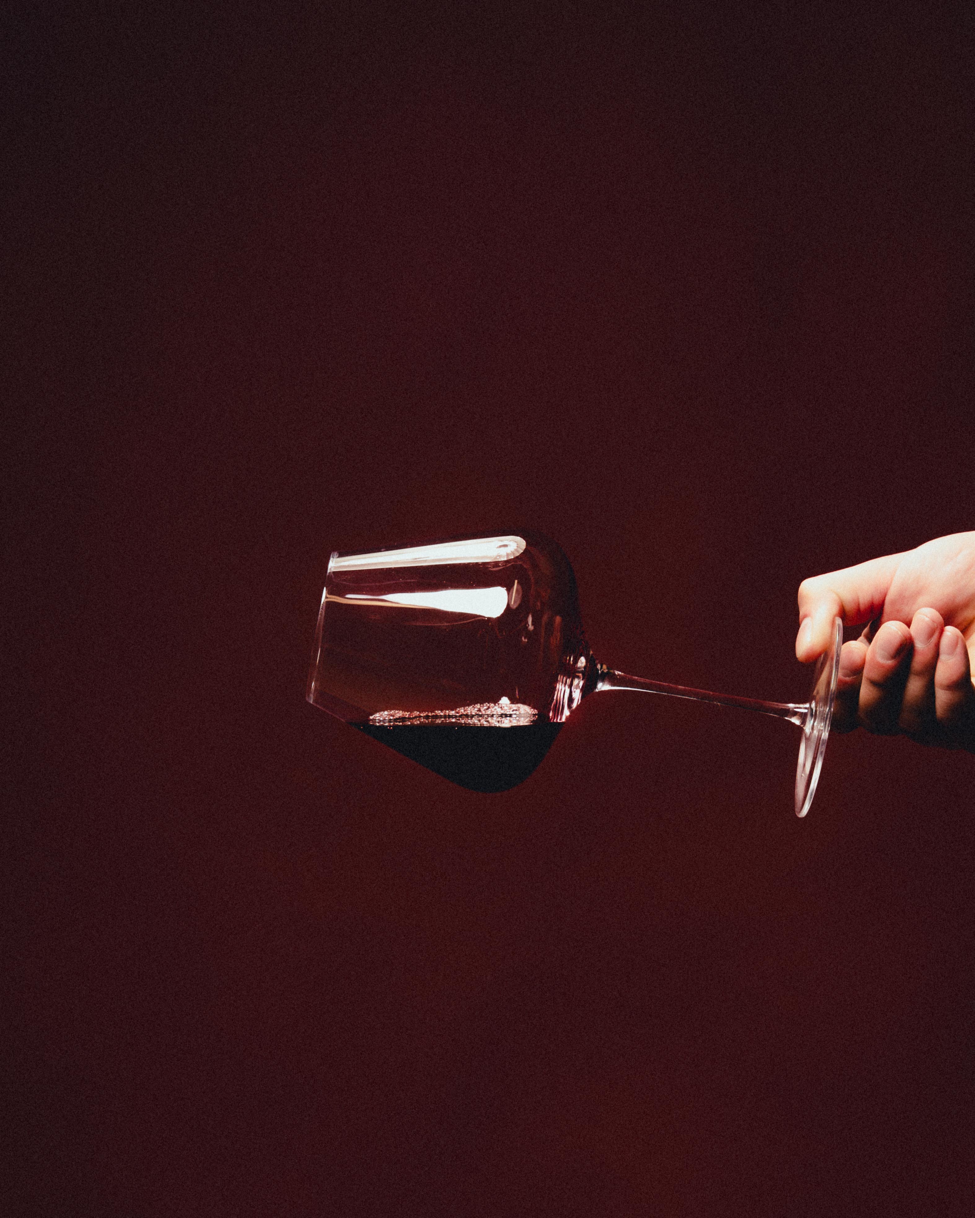 Red Wine Glass Suspended 